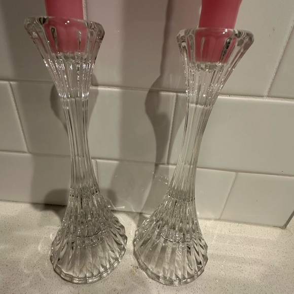 Pink Spiral Taper Candles with Glass Candle Holders - Picture 4 of 6